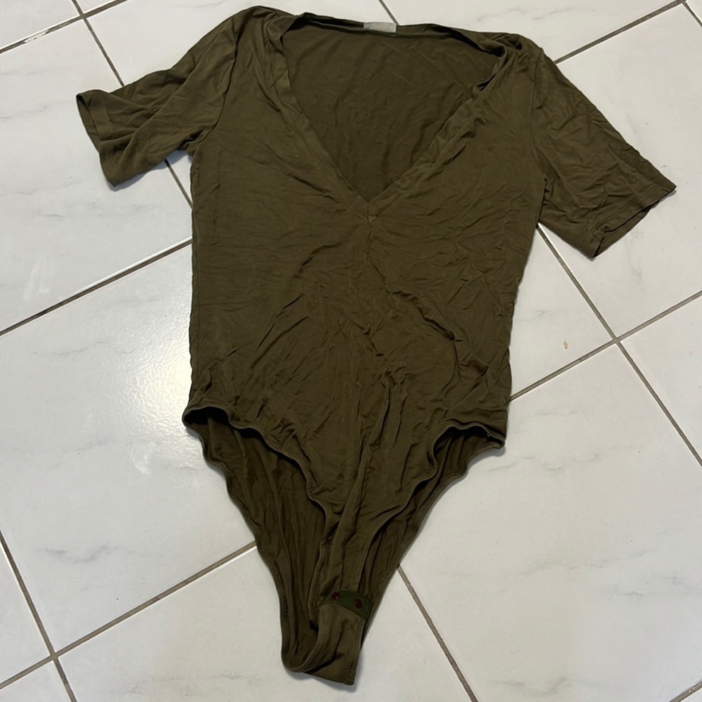 Intimately Free People olive green v-neck short
sleeved bodysuit